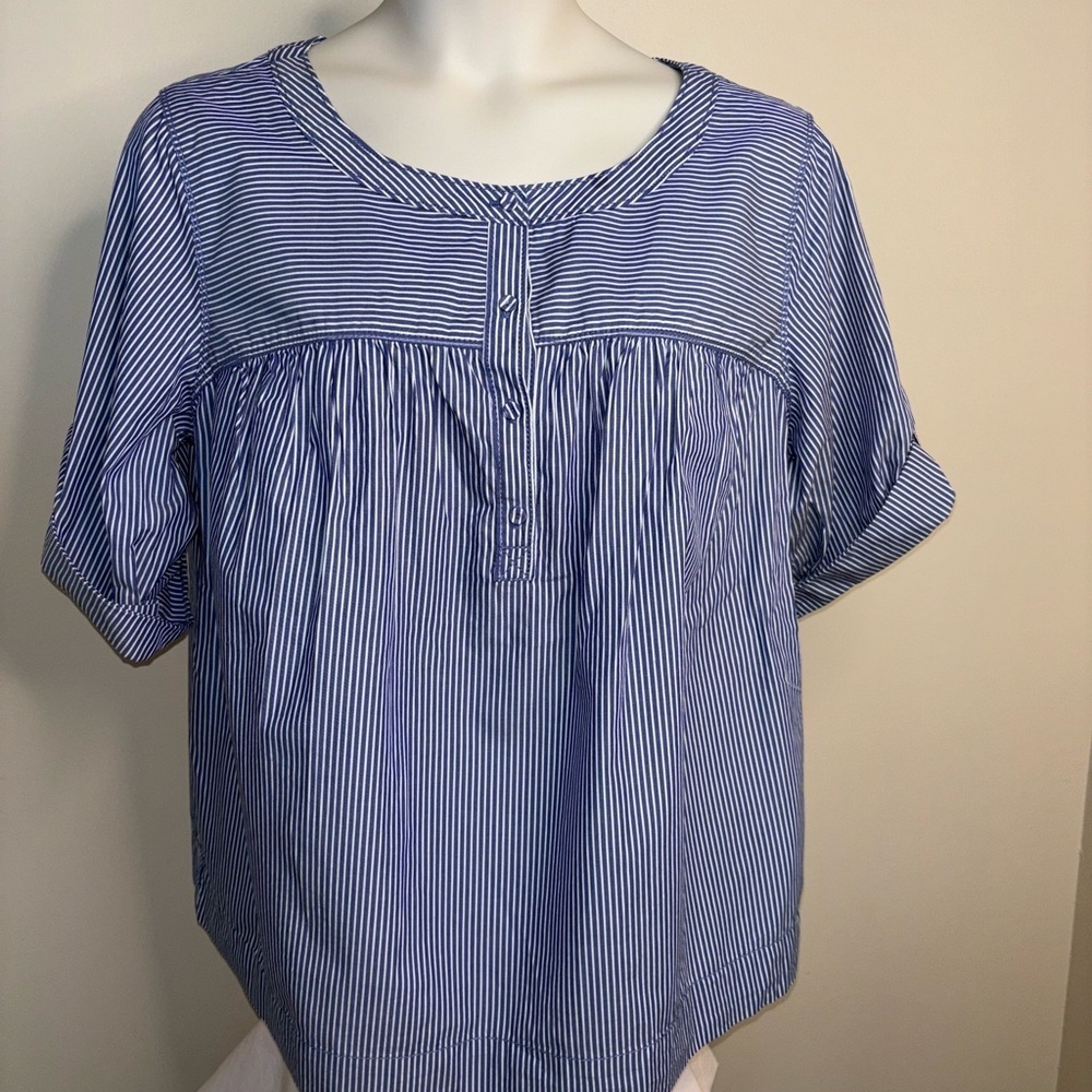 Avenue Blue Striped Women's Top with Pockets. Sz. 2X